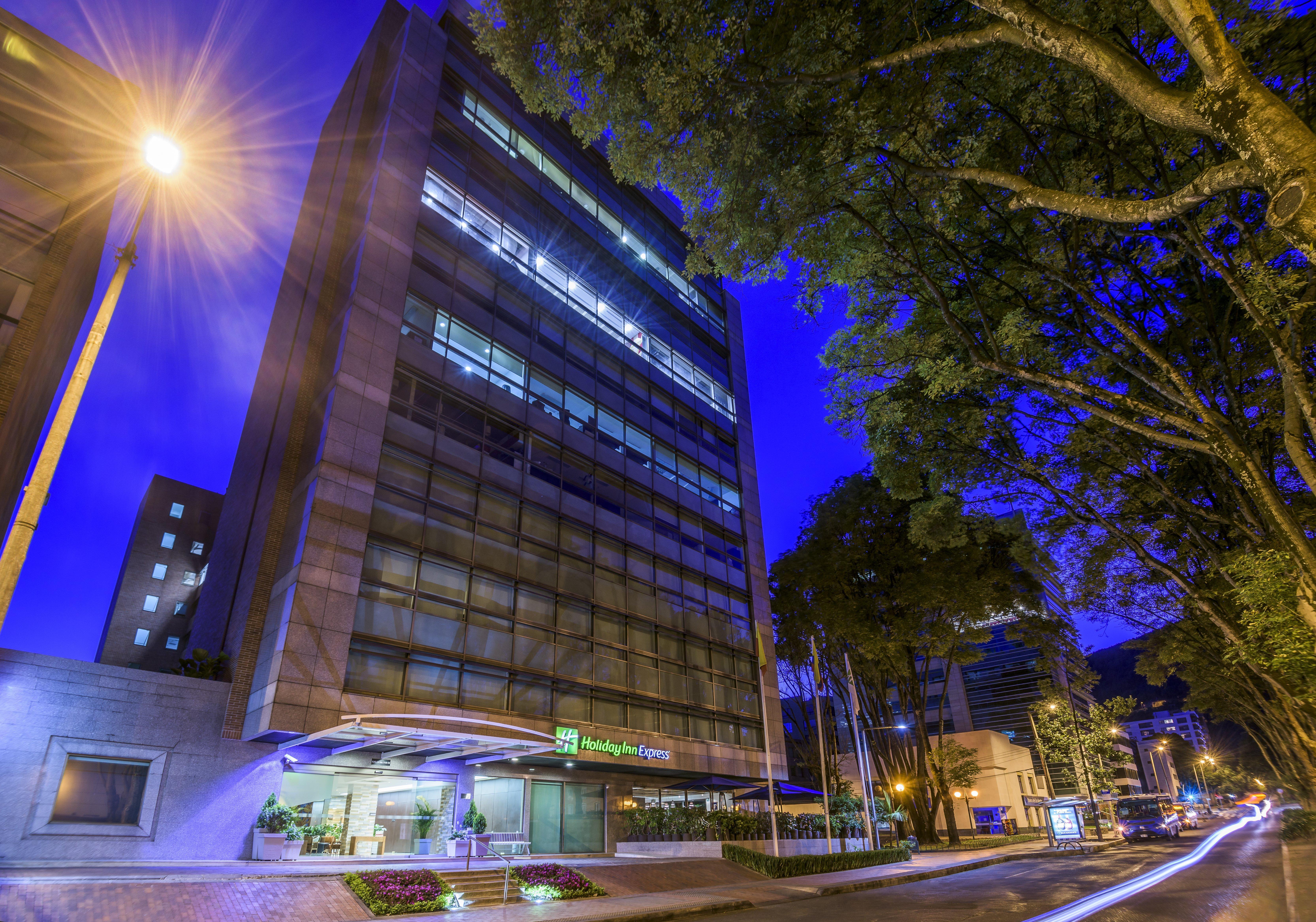 Holiday Inn Express Bogota - Parque La 93 By Ihg Kültér fotó