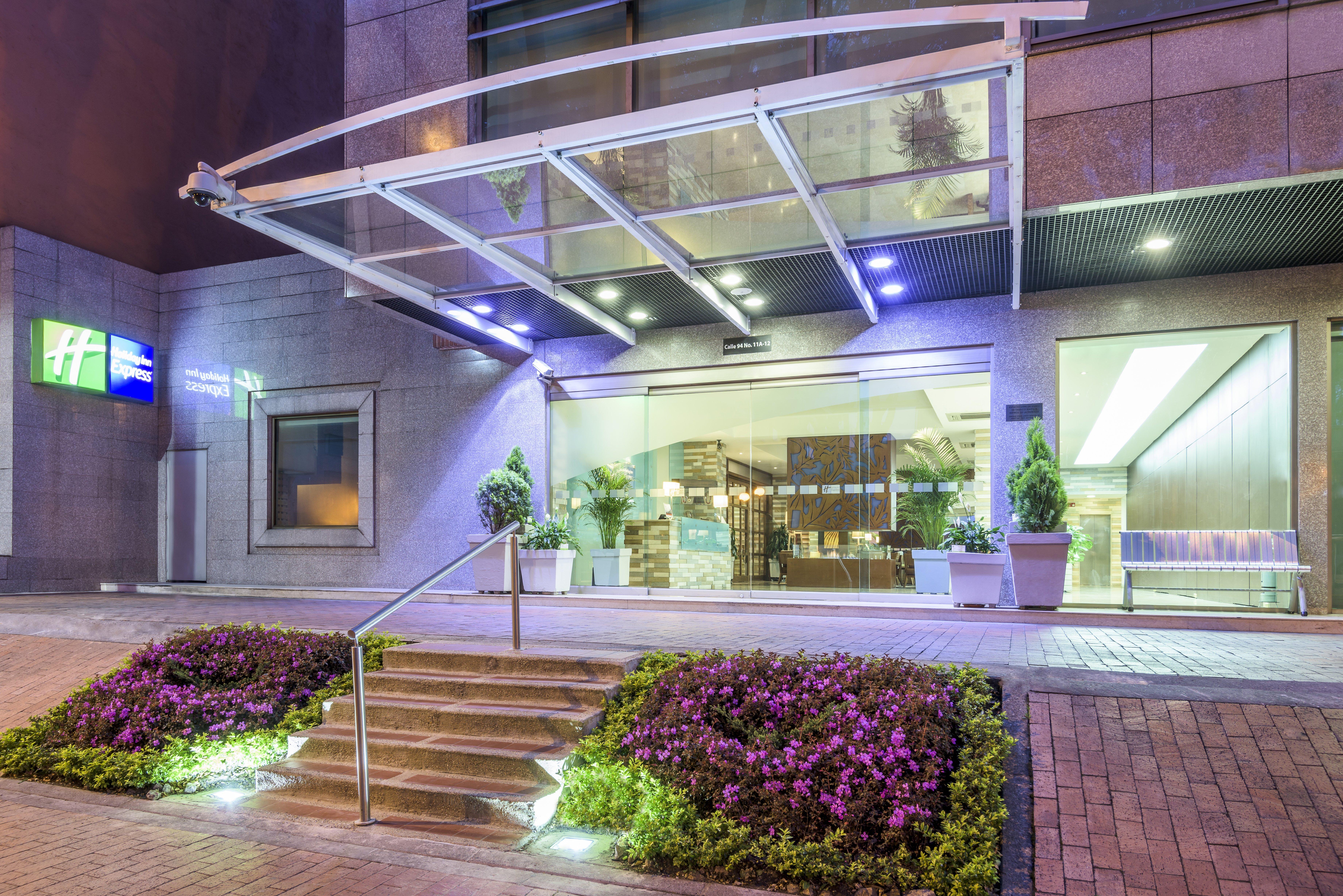 Holiday Inn Express Bogota - Parque La 93 By Ihg Kültér fotó