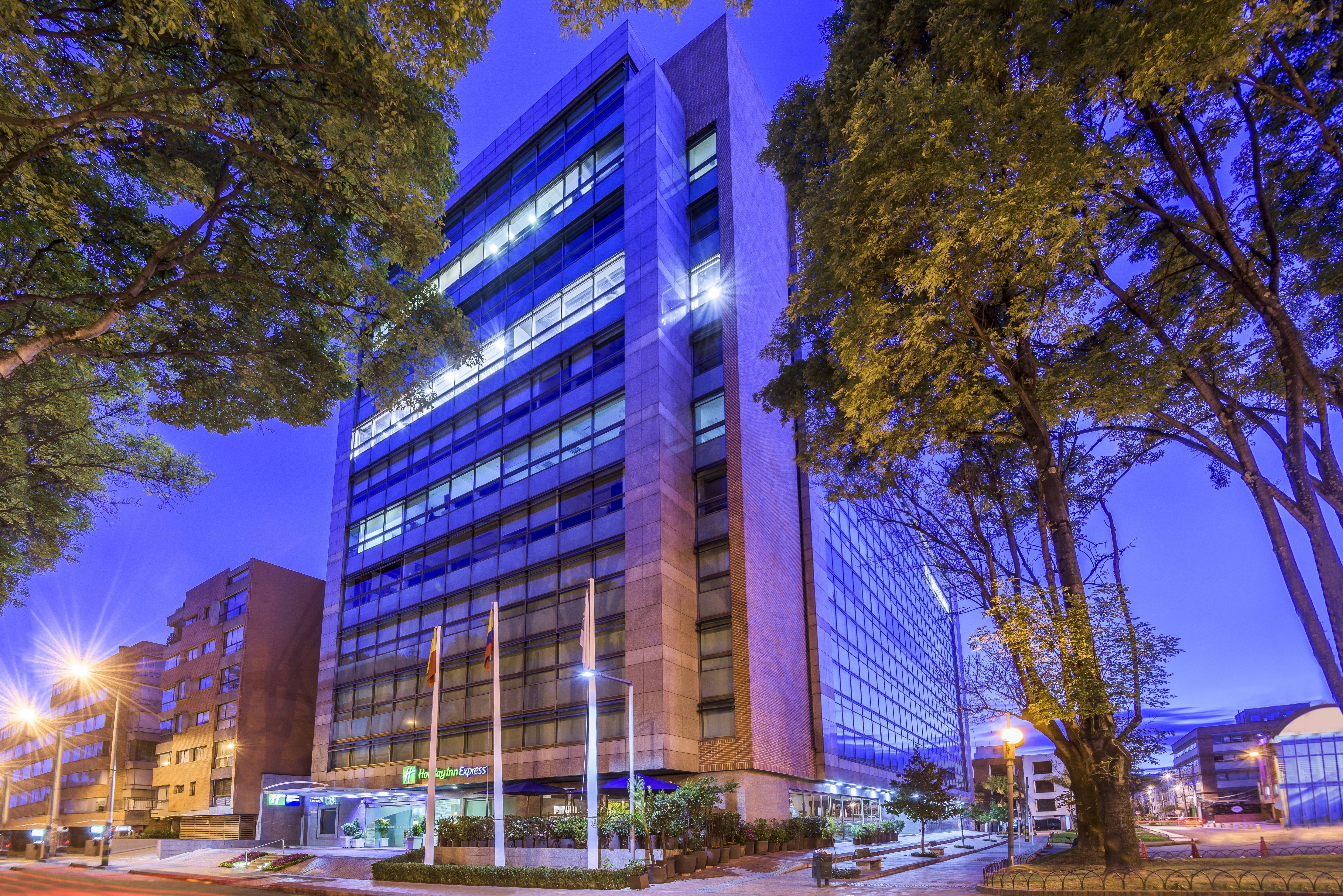 Holiday Inn Express Bogota - Parque La 93 By Ihg Kültér fotó