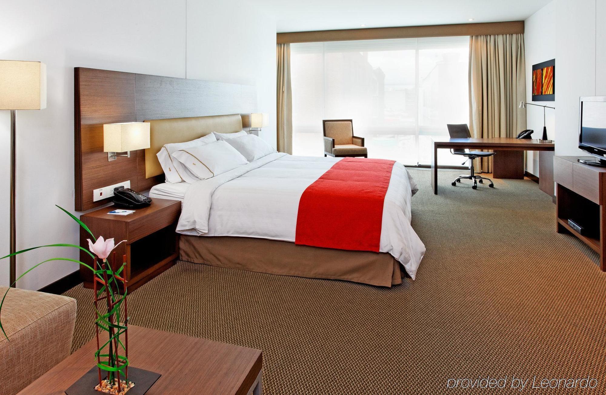 Holiday Inn Express Bogota - Parque La 93 By Ihg Kültér fotó