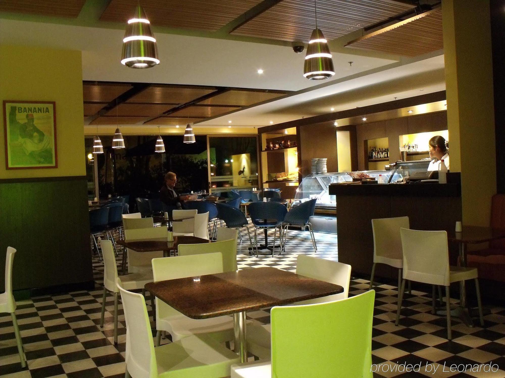 Holiday Inn Express Bogota - Parque La 93 By Ihg Étterem fotó